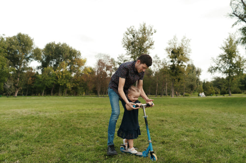 Beyond the Backyard: Lightweight Strollers for Adventurous Families